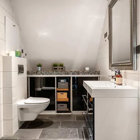 Appartement Dinbnb L 200m To Bryggen L Luxury 2 Bedroom L 2min To Floibanen *