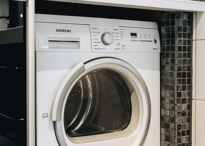 Apartment Dinbnb L 200m To Bryggen L Luxury 2 Bedroom L 2min To Floibanen Bergen